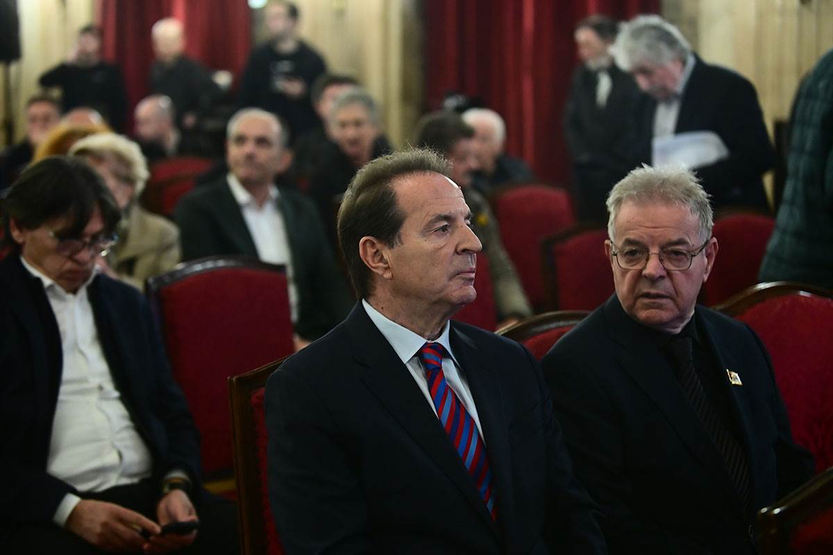 Poznati na komemoraciji Duška Vujoševića (9).jpg