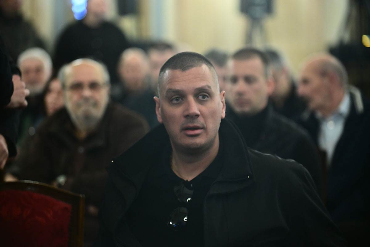 Poznati na komemoraciji Duška Vujoševića (12).jpg