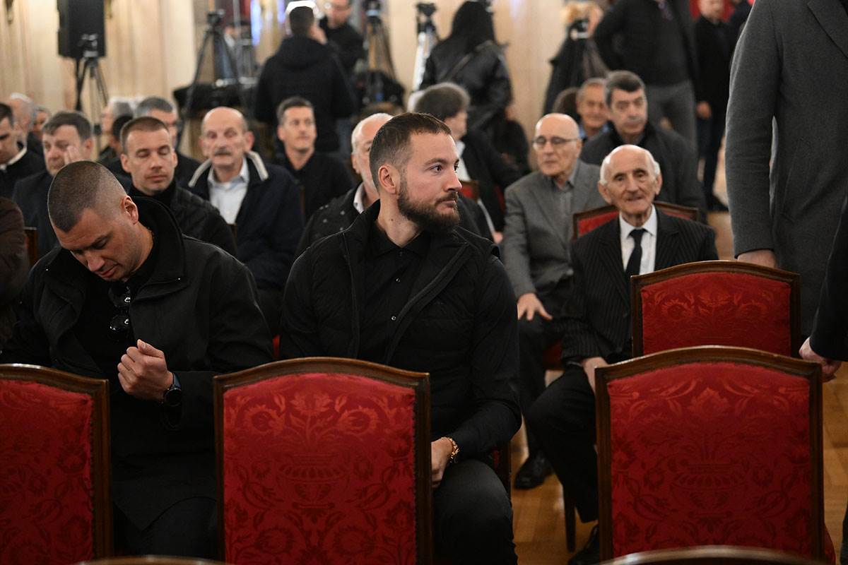 Poznati na komemoraciji Duška Vujoševića (19).jpg