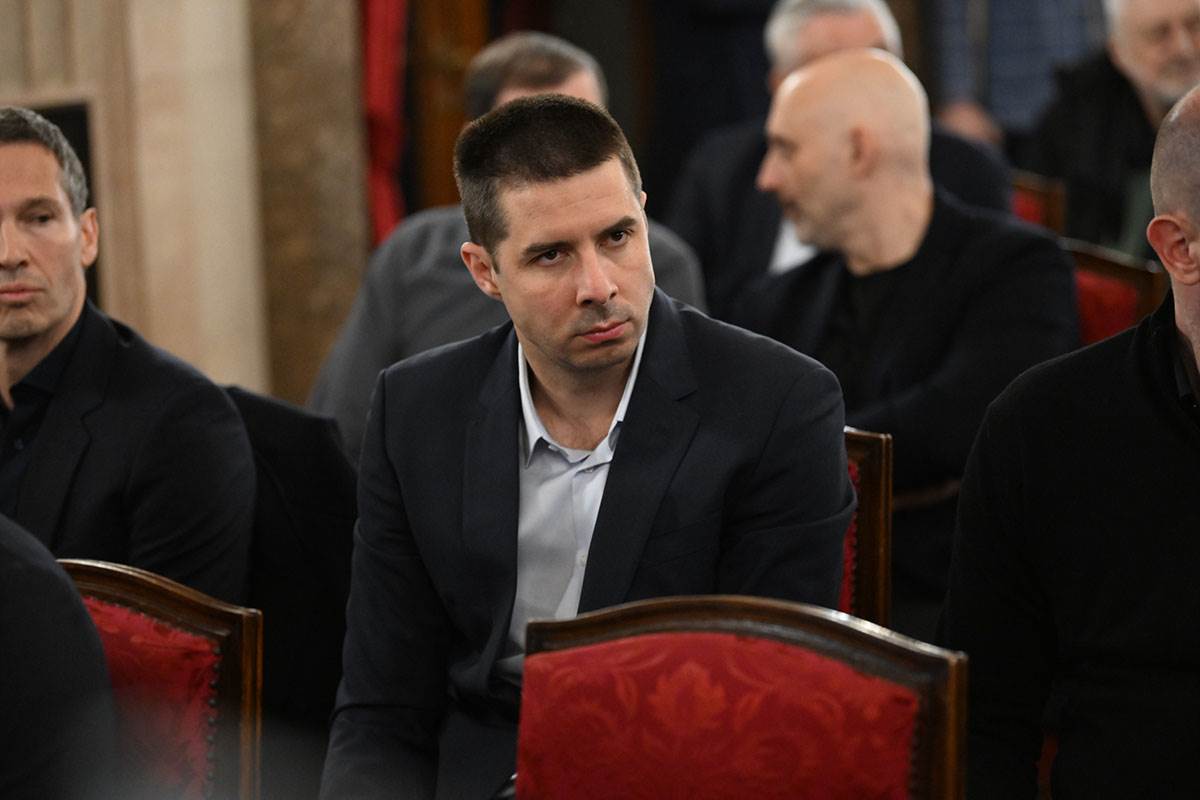 Poznati na komemoraciji Duška Vujoševića (20).jpg