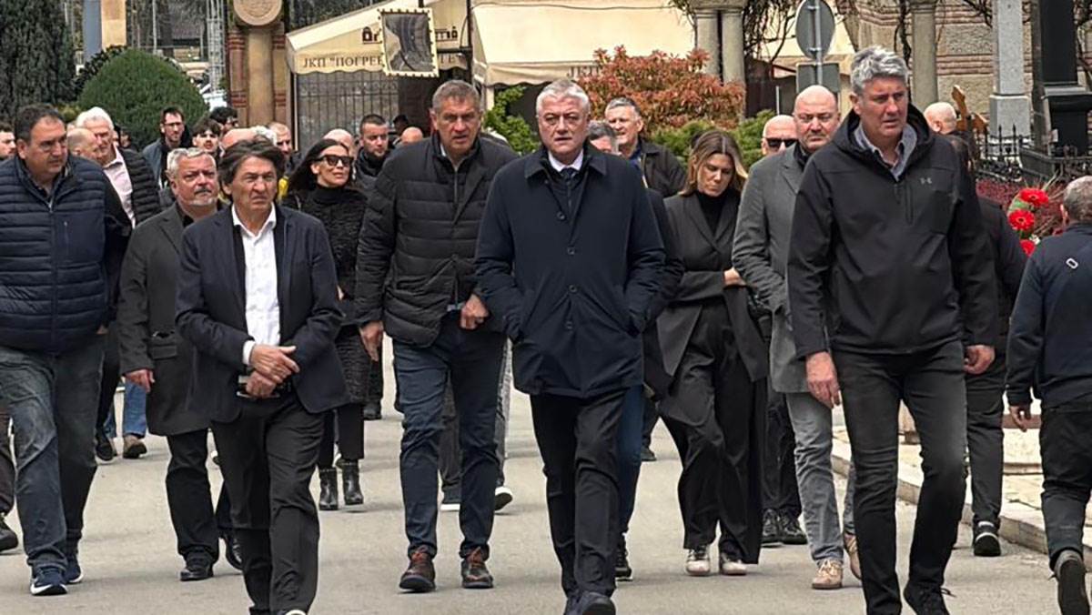 Bivši igrači se opraštaju od Duleta Vujoševića