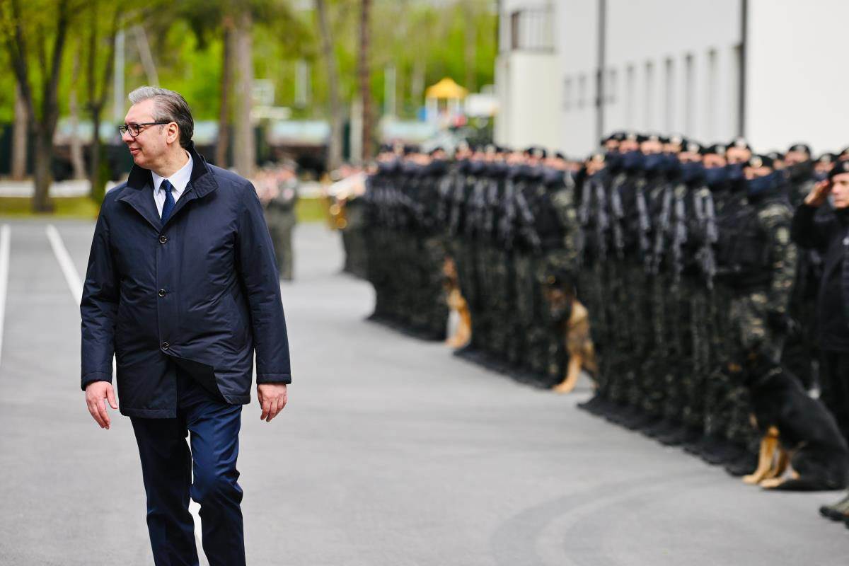 Predsednik Vučić na proslavi Dana jedinice Kobre (2).jpg