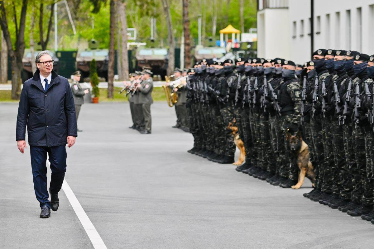 Predsednik Vučić na proslavi Dana jedinice Kobre (3).jpg