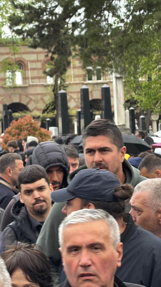 Darko Miličić na sahrani Duška Vujoševića (5).jpg