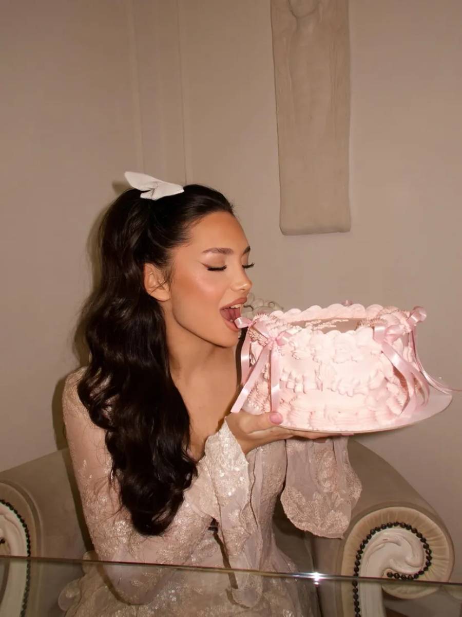 Veliko slavlje u domu Nine Đogani: Influenserka podelila fotografije, prva čestitala sestra Luna