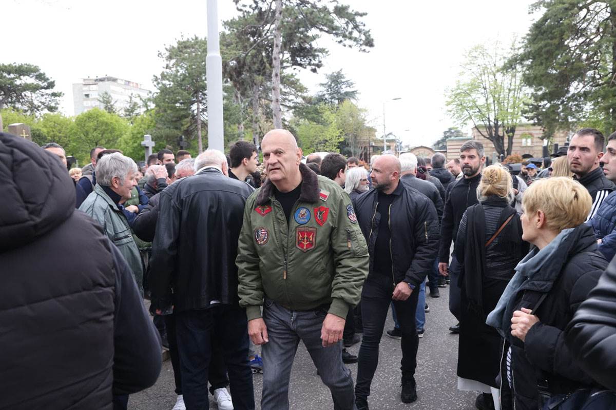 Sahrana Duška Vujoševića (4).jpg