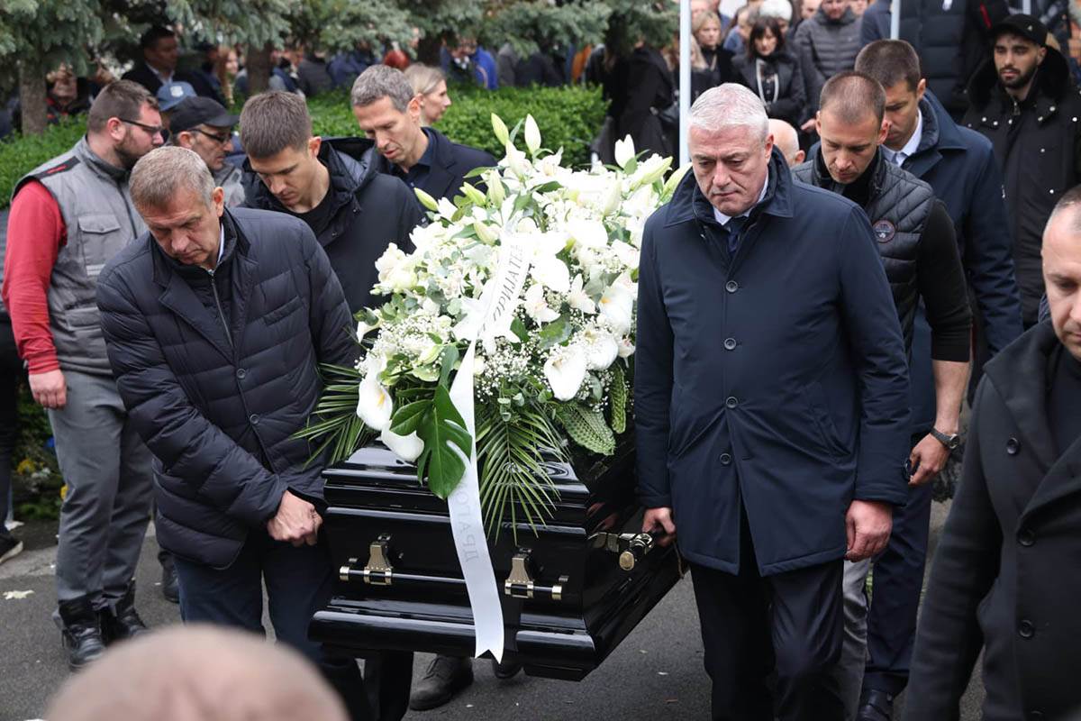 Duško Vujošević sahranjen (1).jpg