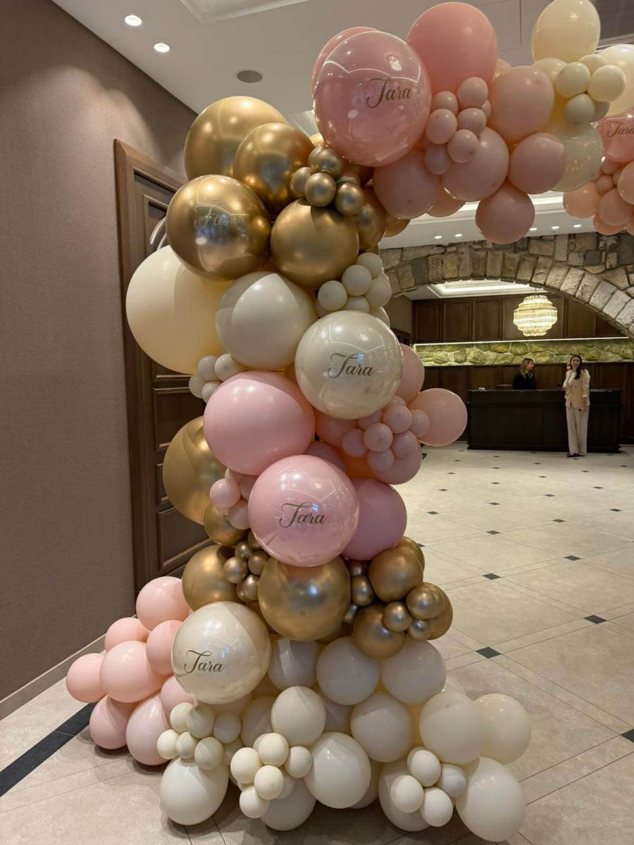 Snimili smo kako izgleda dekoracija tik pred pocetak slavlja (4).jpg