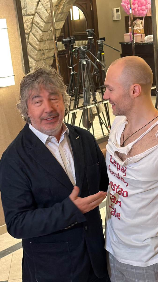 Decko Snezane Djurisic stigao kod Sofre na slavlje (3).jpeg