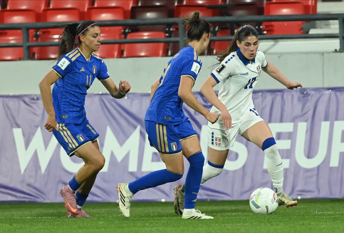 SERBIA_vs_ITALY_WOMEN_86.jpg