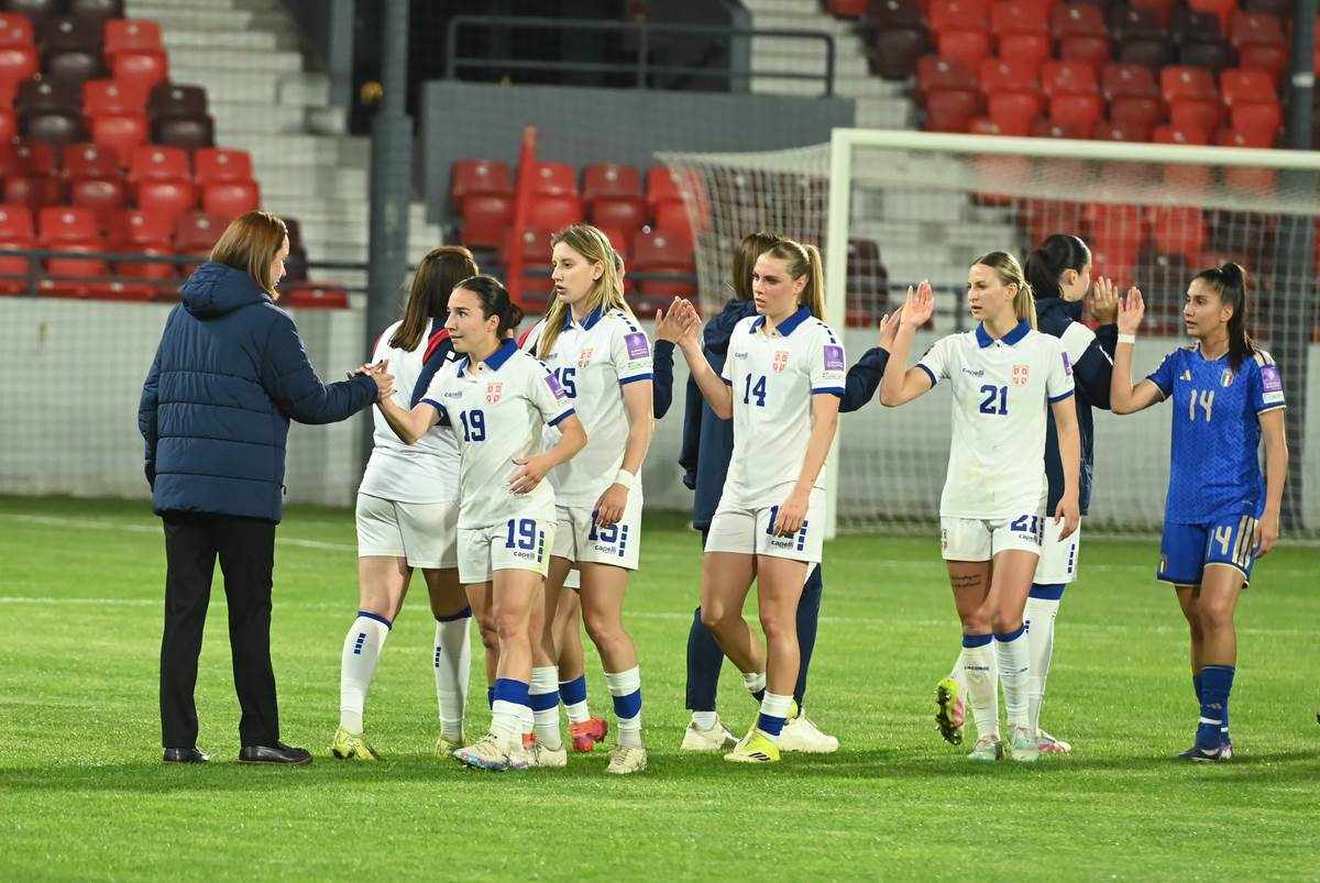 SERBIA_vs_ITALY_WOMEN_90.jpg