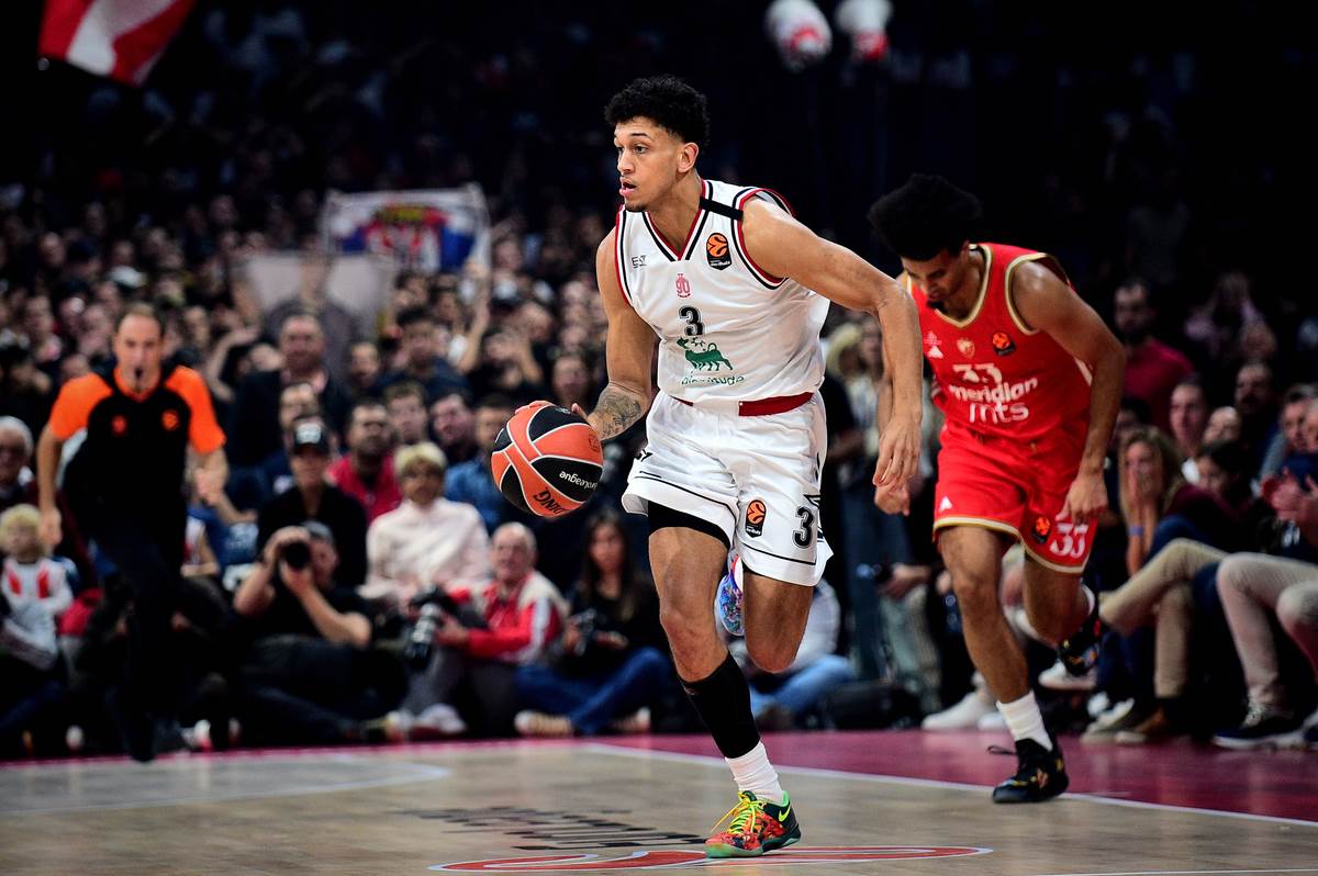 Kvin Elis u kontranapadu Armanija protiv Zvezde u Beogradskoj areni