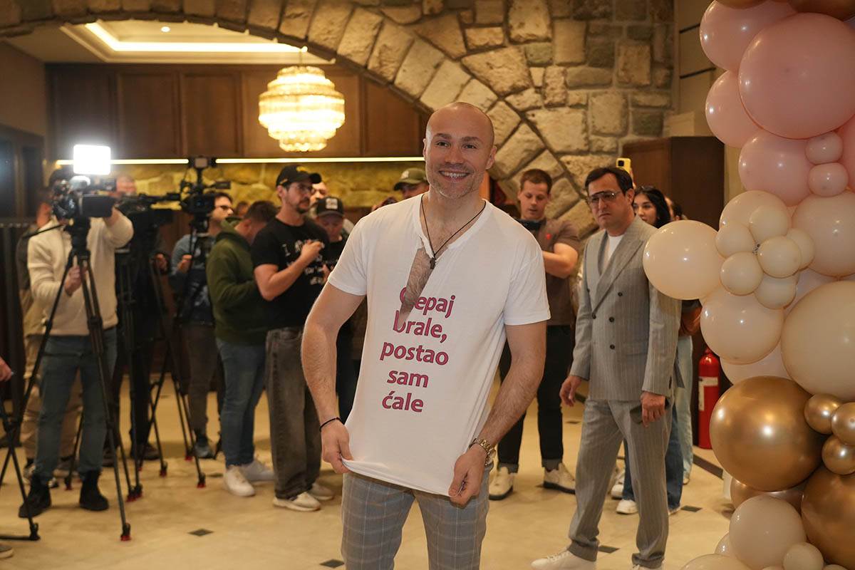 Poznati na slavlju kod Ace Sofronijevića (3).jpg