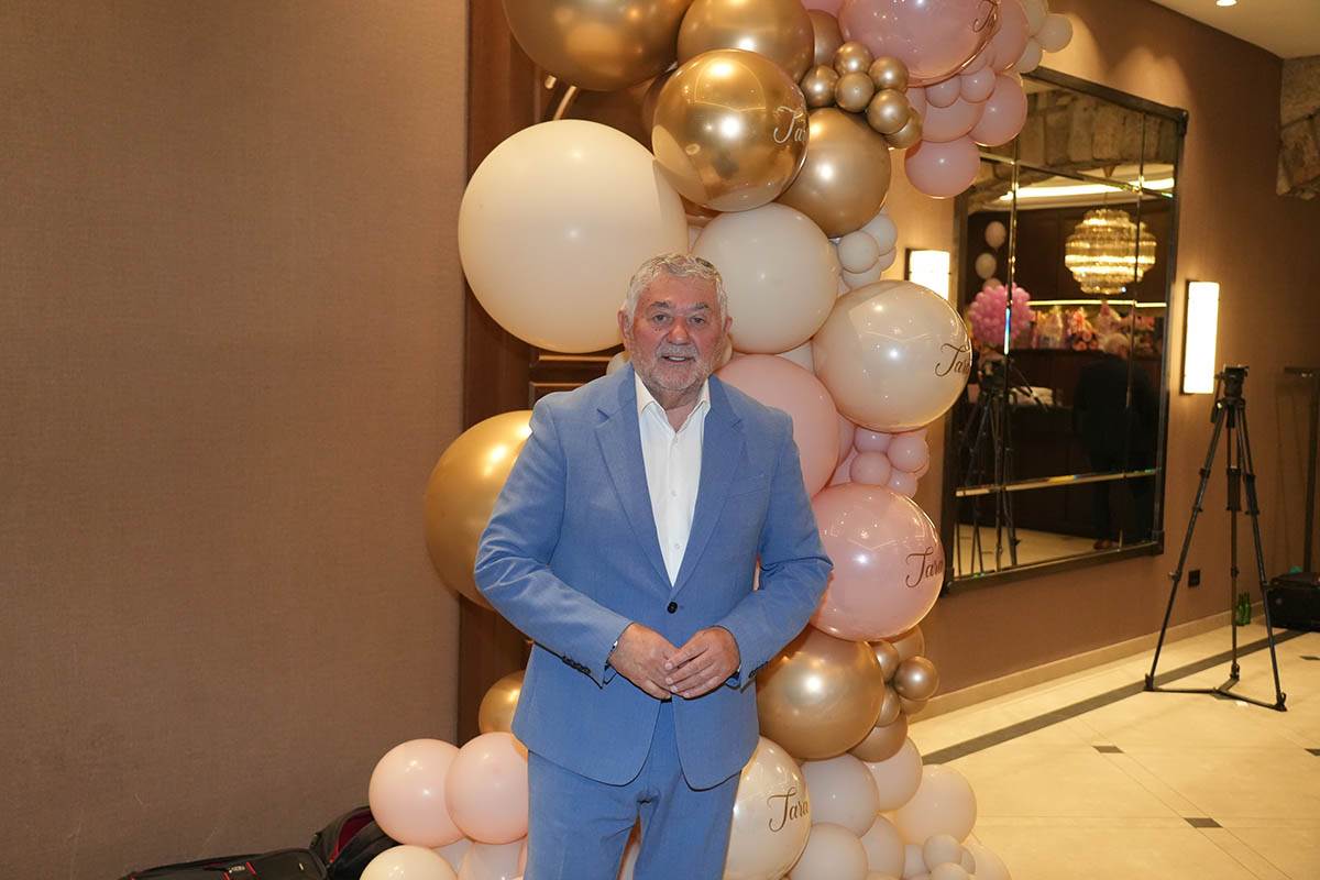 Poznati na slavlju kod Ace Sofronijevića (11).jpg