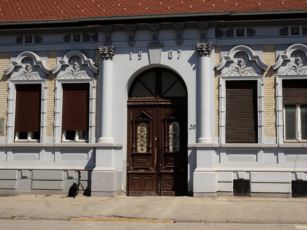 Porodična kuća Marića u Kisačkoj ulici u Novom Sadu (3).jpg