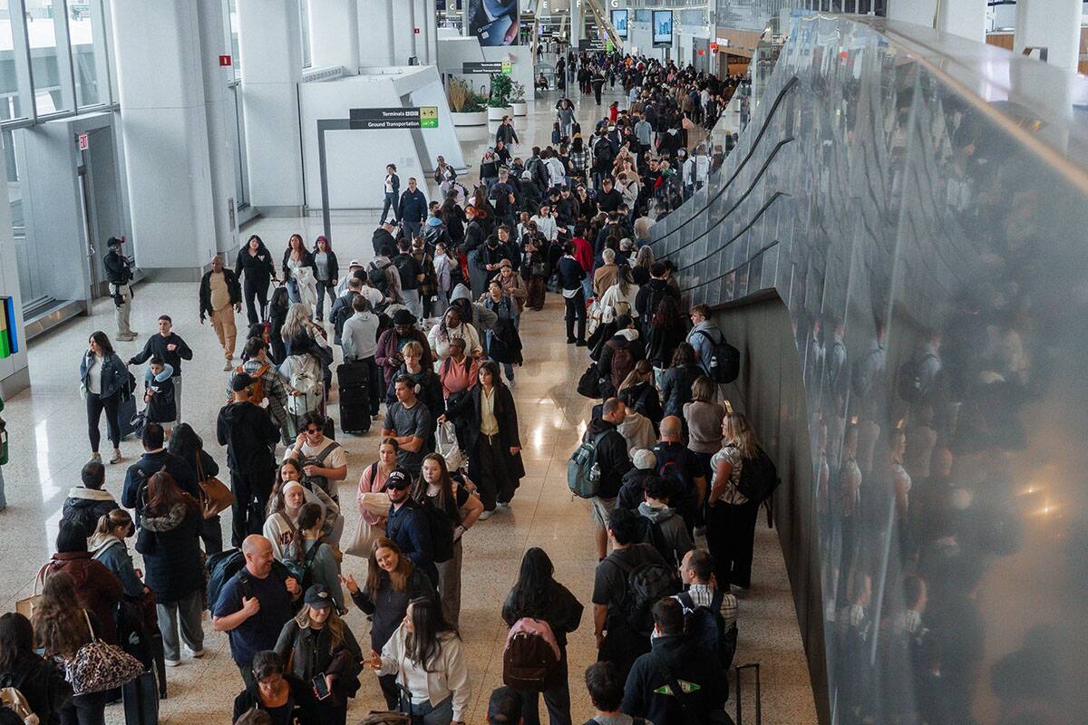 Gužve na aerodromima u Evropi zbog EES (3).jpg