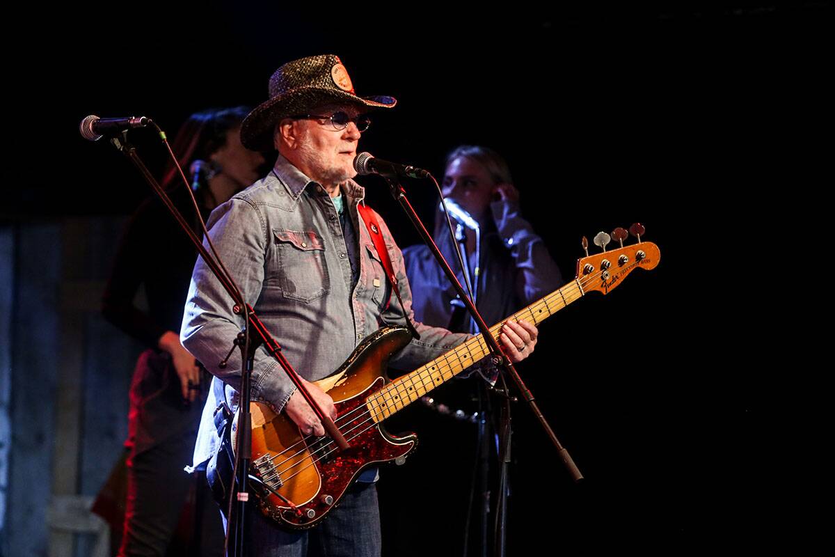 YU grupa promocija albuma Bus to zion (10).jpg