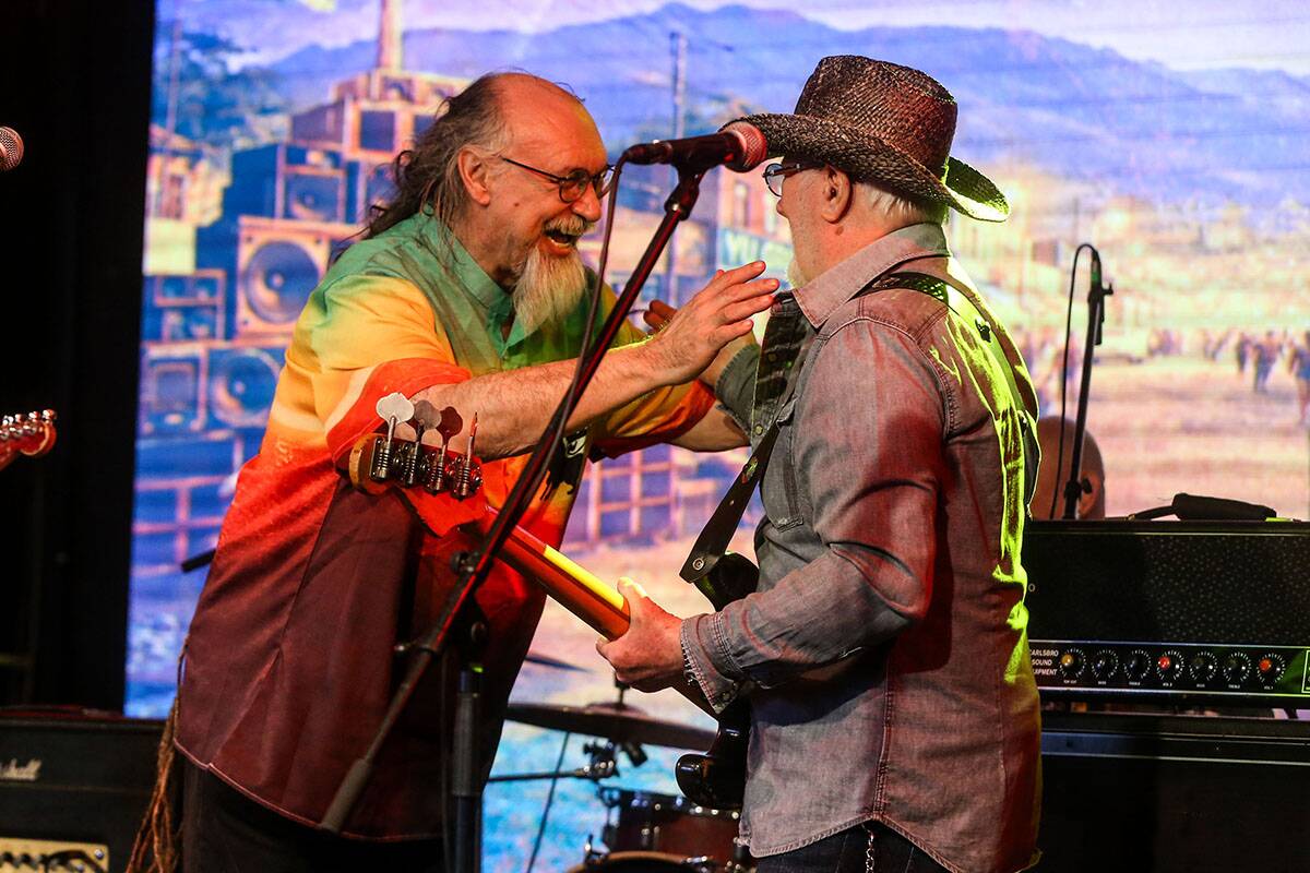 YU grupa promocija albuma Bus to zion (13).jpg