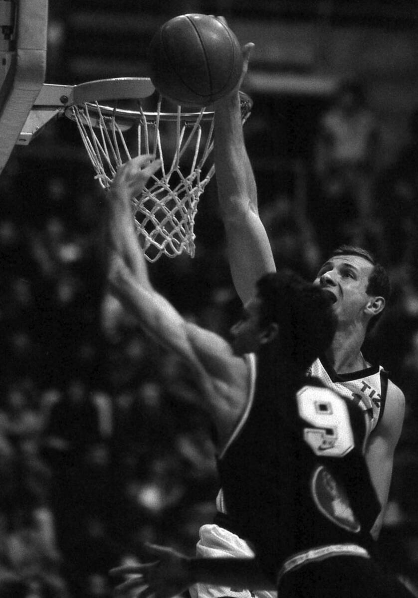 Partizan 1992 (12).jpg