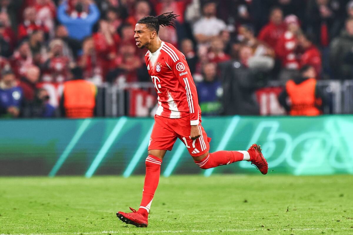 Majkl Olise slavi gol za Bajern protiv Reala u Ligi šampiona