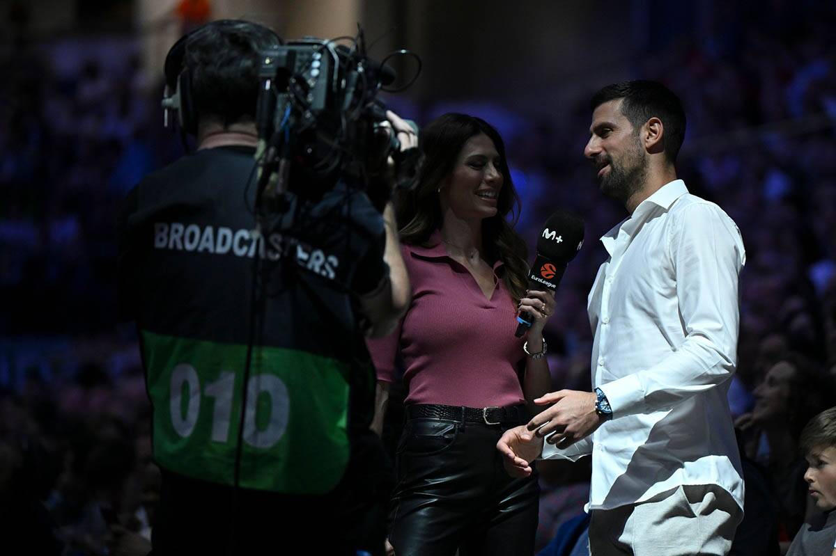 Novak Đoković i Luka Dončić gledaju Real - Zvezda (6).jpg