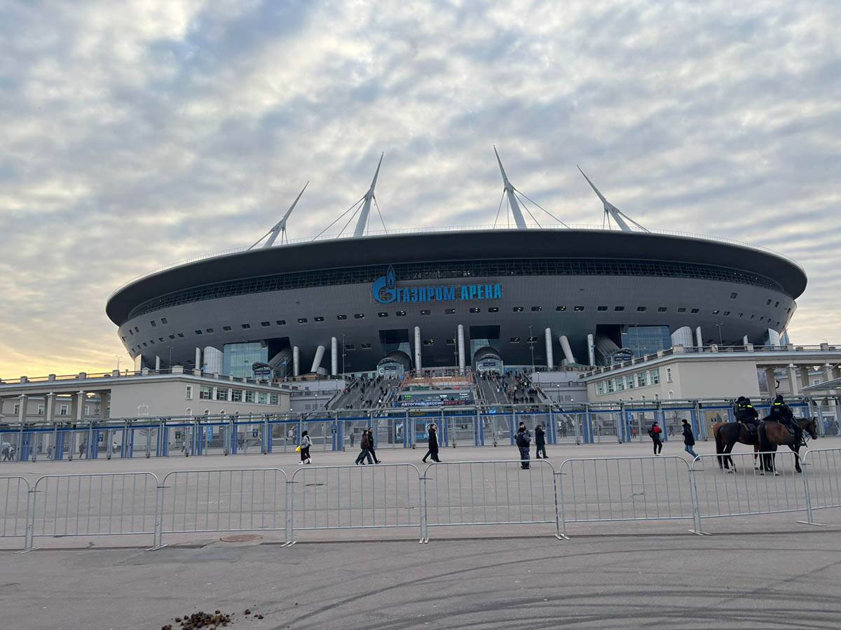 Gasprom Arena ispred (5).jpg