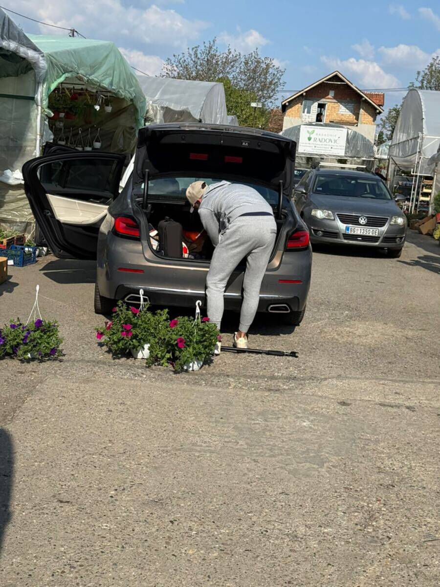 Marko Gačić sa novom devojkom (6).jpg