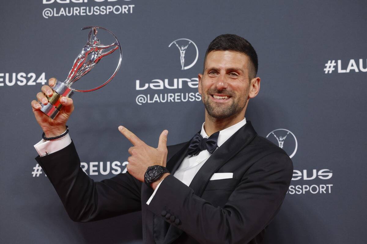 Novak Đoković sa Laureus nagradom
