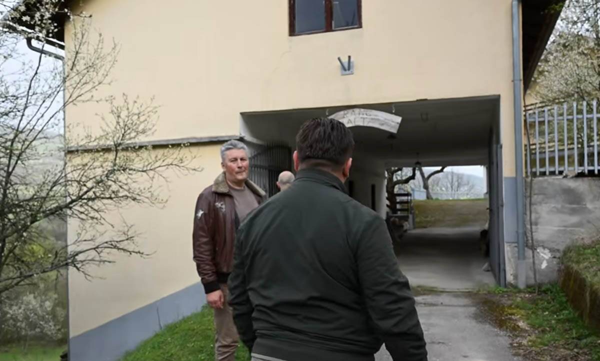Bosanac prodao kuću u Nemačkoj i kupio pola rodnog sela (7).jpg