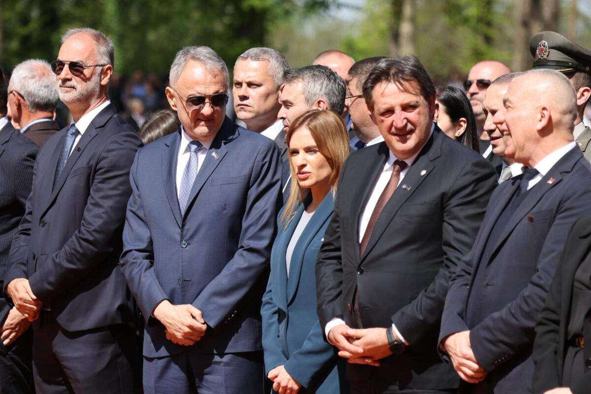 Donja Gradina - Obeležavanje Dana sećanja na žrtve genocida u Jasenovcu (12).jpg