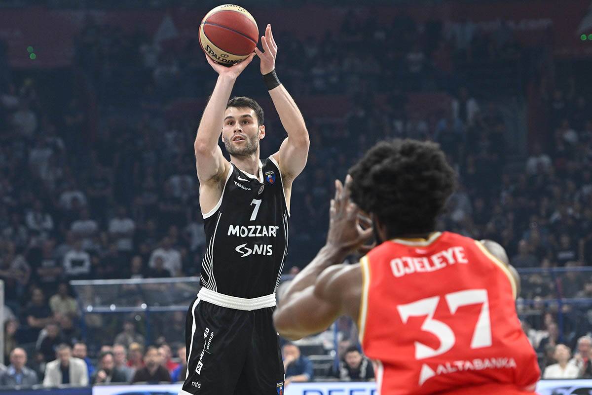 Partizan - Crvena zvezda (7).jpg