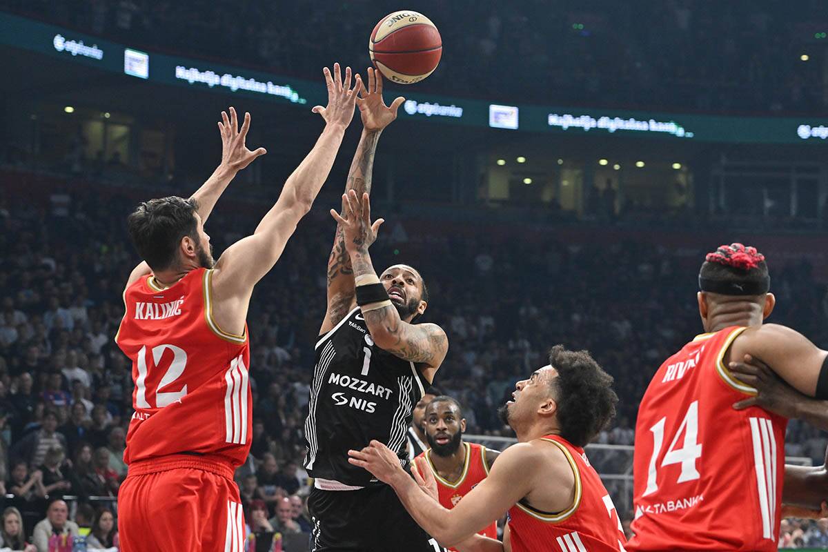 Partizan - Crvena zvezda (13).jpg