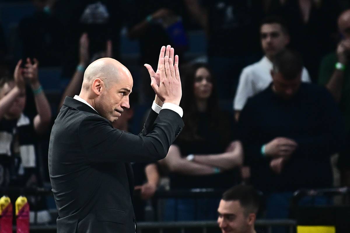 Partizan vs Crvena zvezda (2).jpg