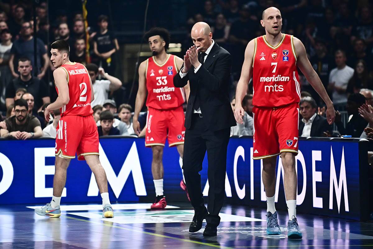 Crvena zvezda vs Partizan (16).jpg