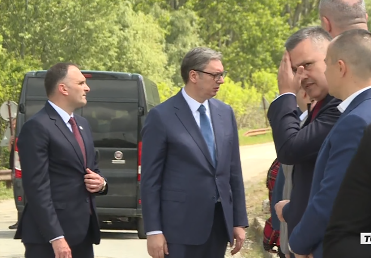 Vučić u Tomaševcu, otvaranje novog železničkog mosta (2).png