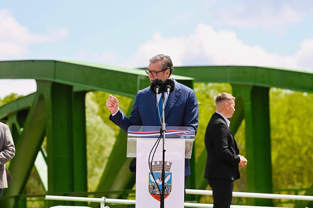 Aleksandar Vučić na otvaranju novog mosta u Tomaševcu (14).jpg