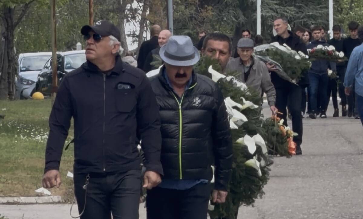 Haris Džinović na sahrani Saše Katančića