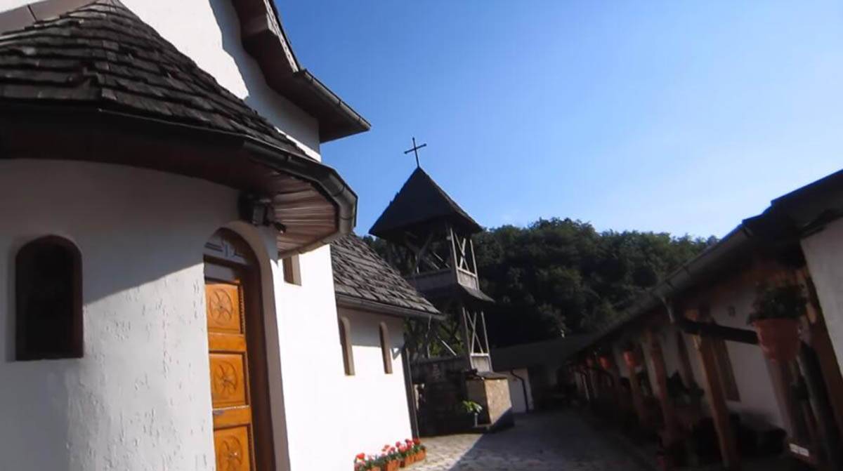 Manastir Soko kod Soko grada  4.jpg