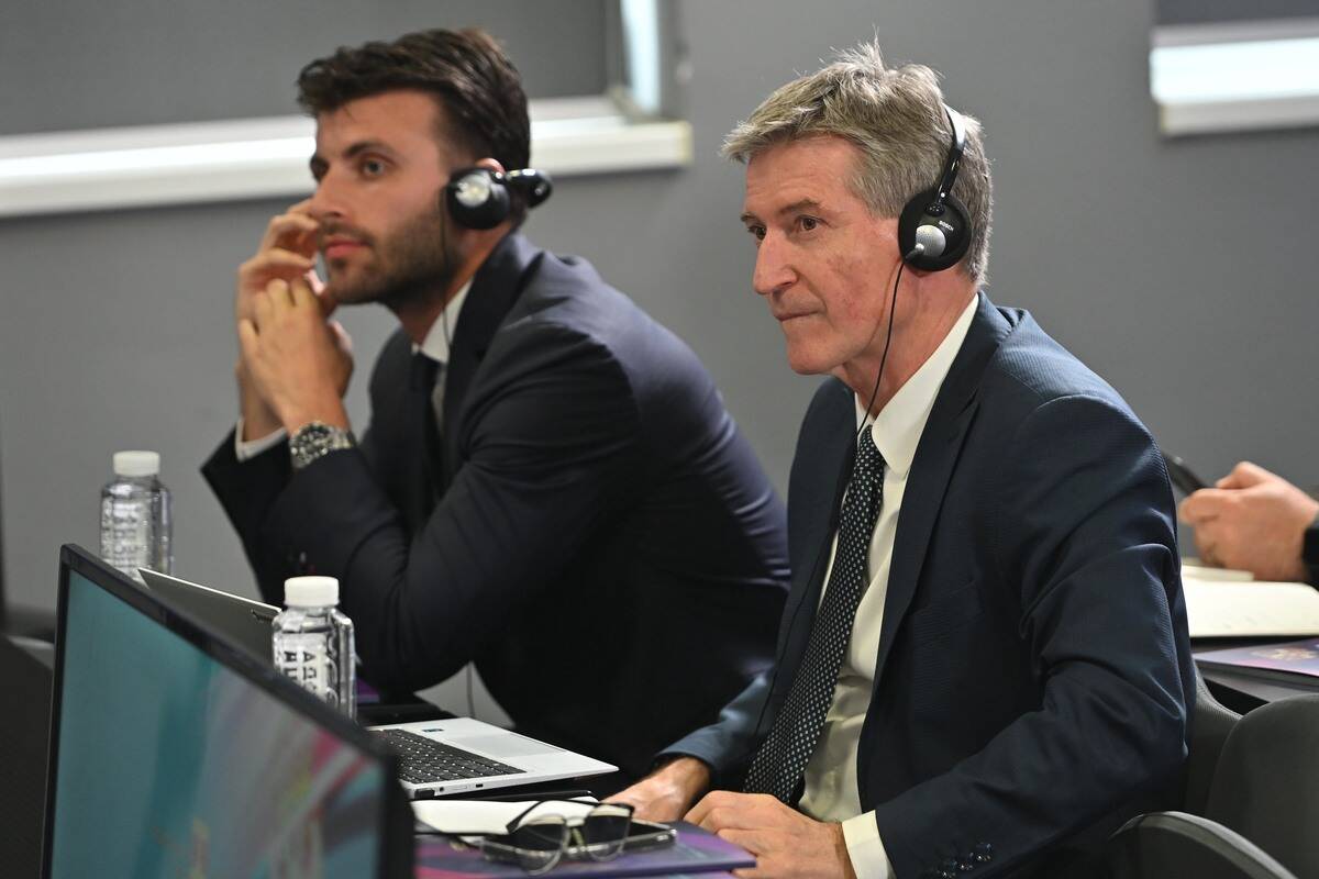 Sednica skupštine FSS u Kući fudbala u Staroj Pazovi