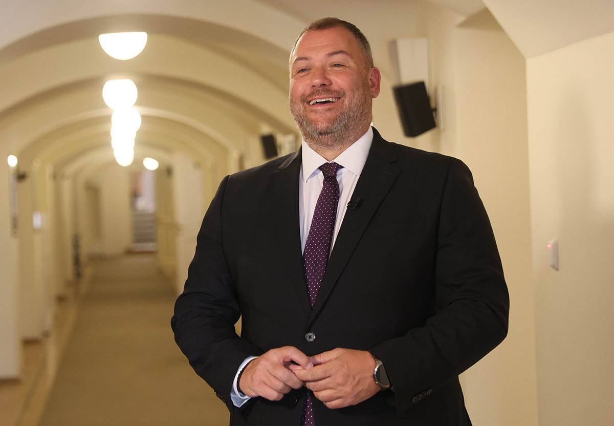 Beogradsko dramsko pozorište izvelo predstavu u teatru Sankt Peterburga (3).jpg