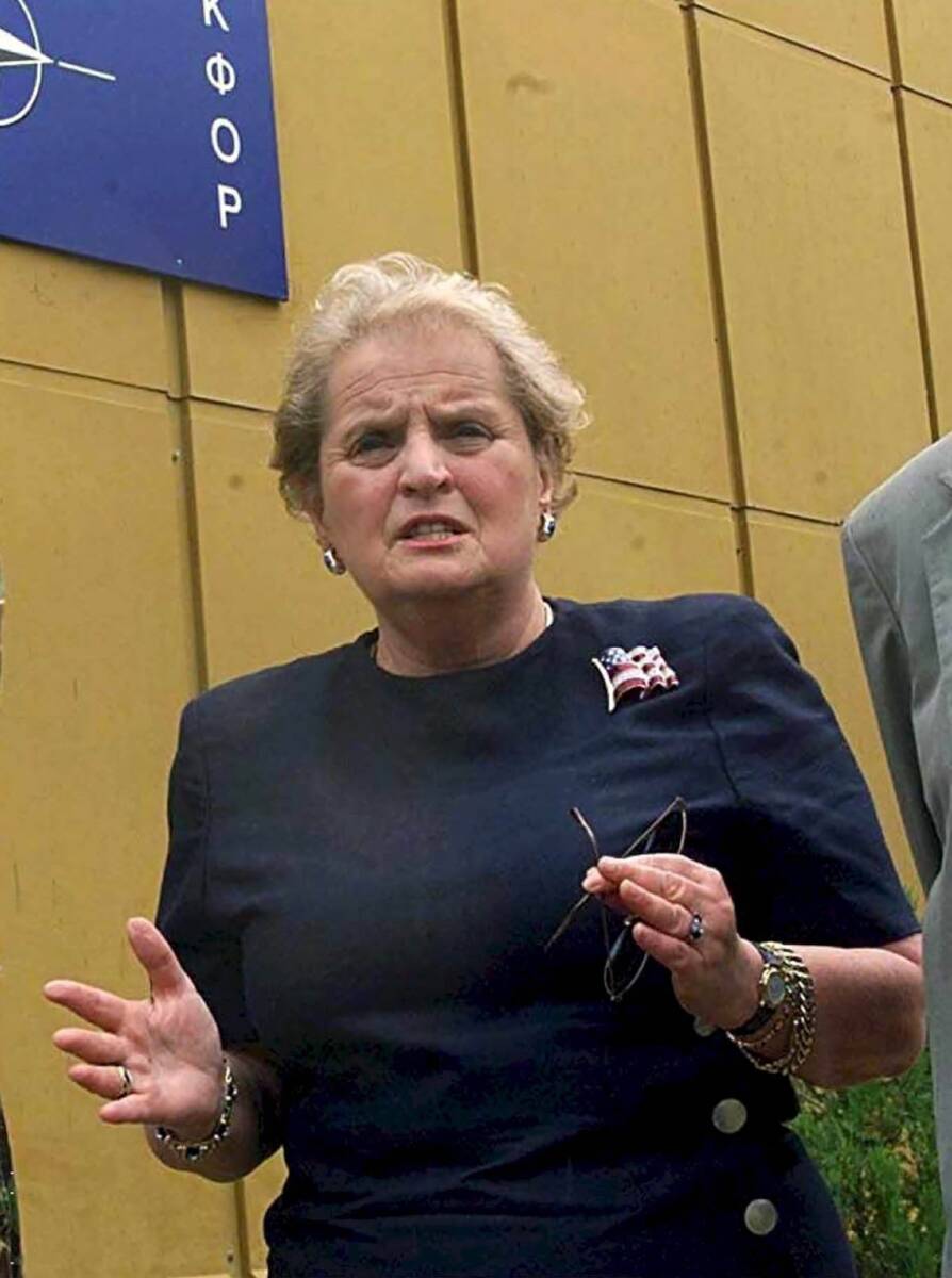 Madelin Olbrajt (4).jpg