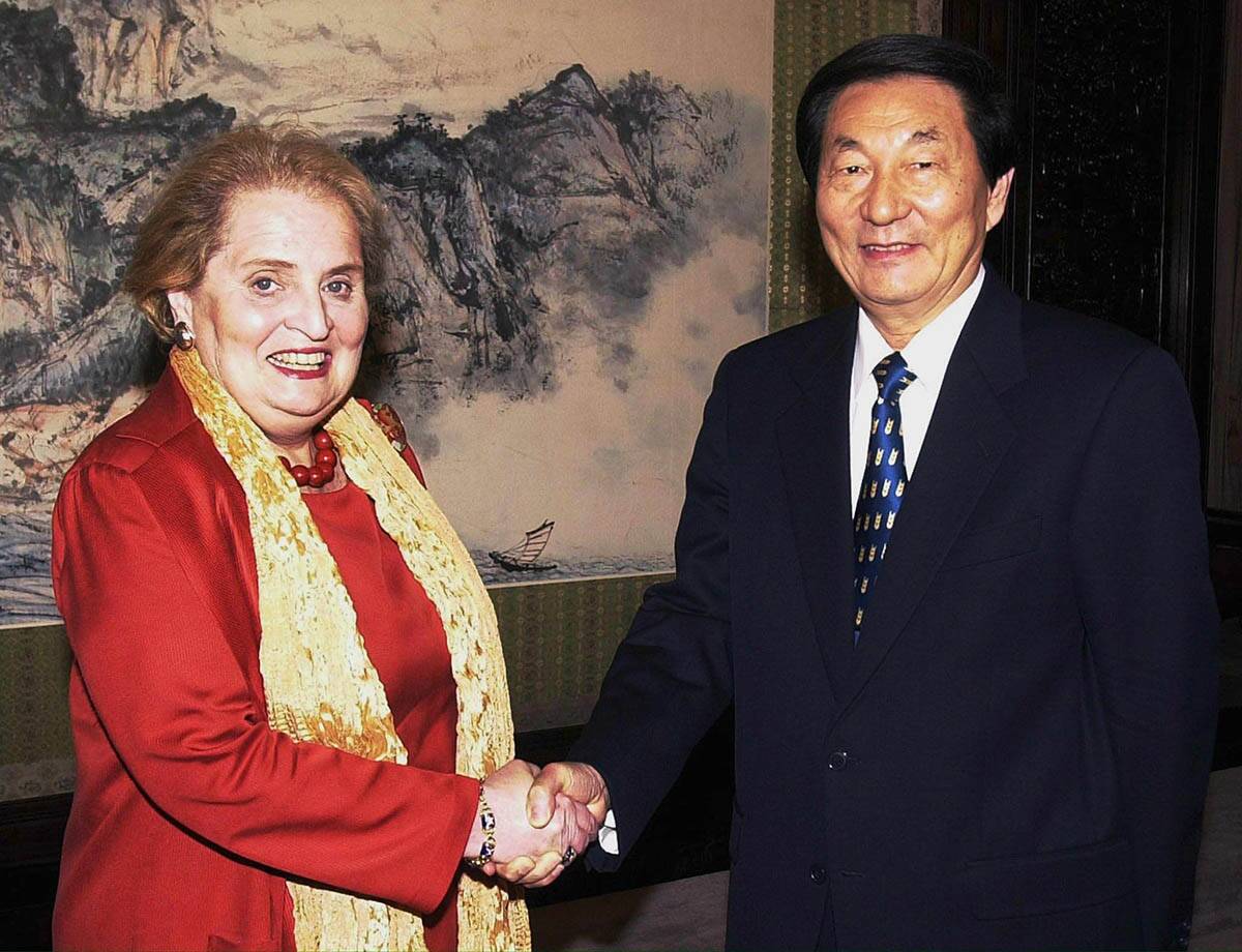 Madelin Olbrajt (5).jpg