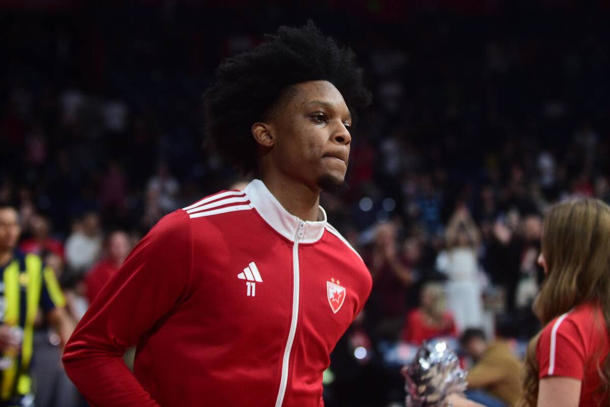 Tajson Karter izlazi na zagrevanje u Zvezdi