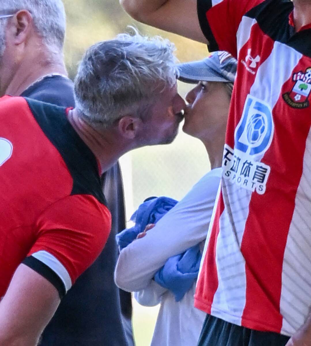 Rene Zelveger sa dečkom (2).jpg