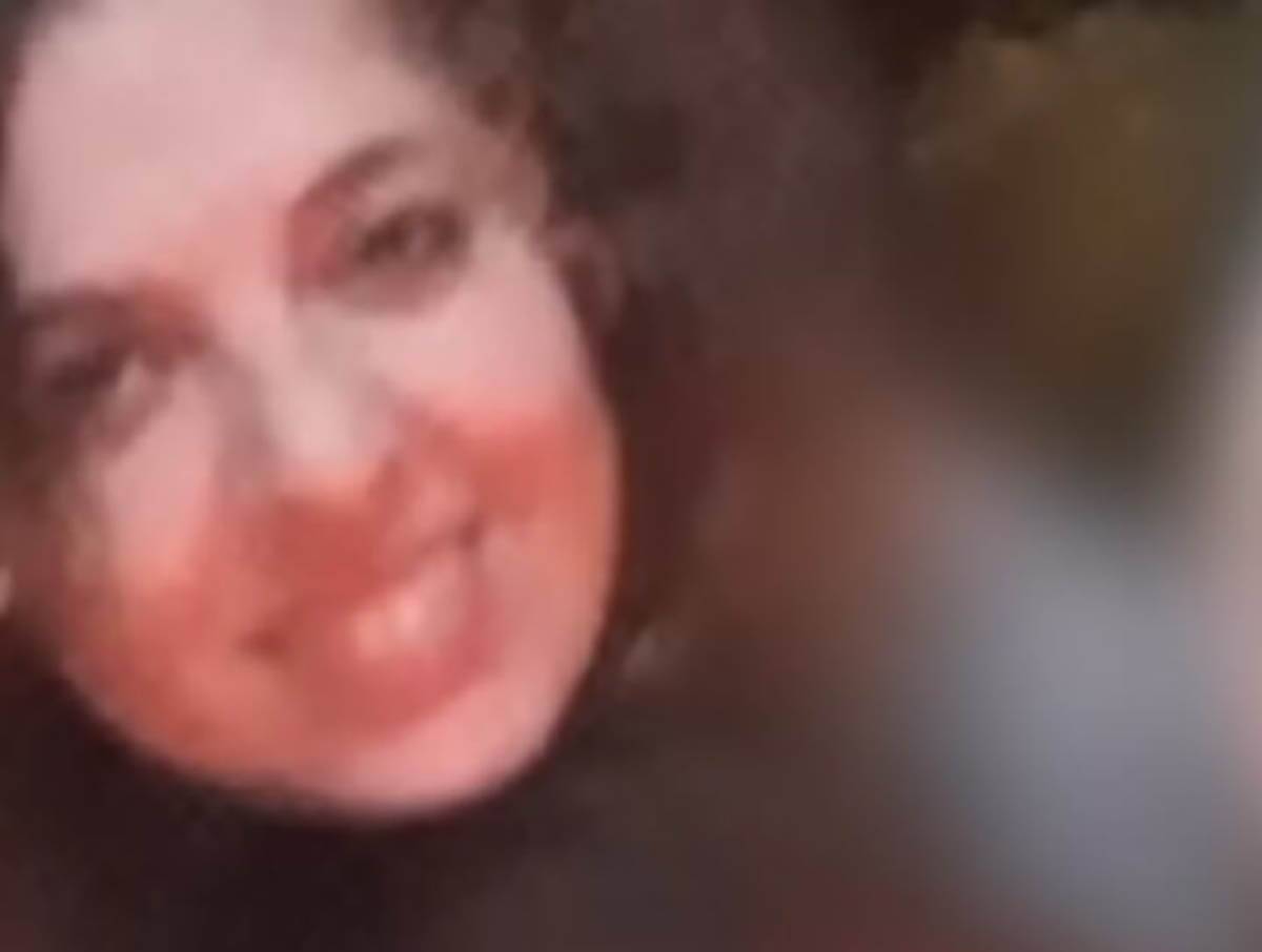 Žena bacila decu sa terase u Italiji (3).jpg