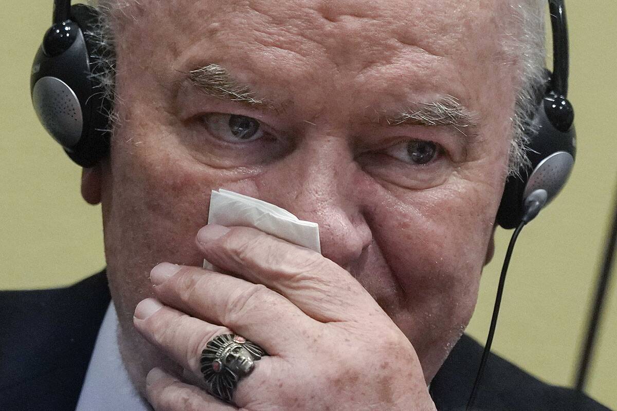 Ratko Mladić često je nosio prsten sa likom indijanskog poglavice (4).jpg