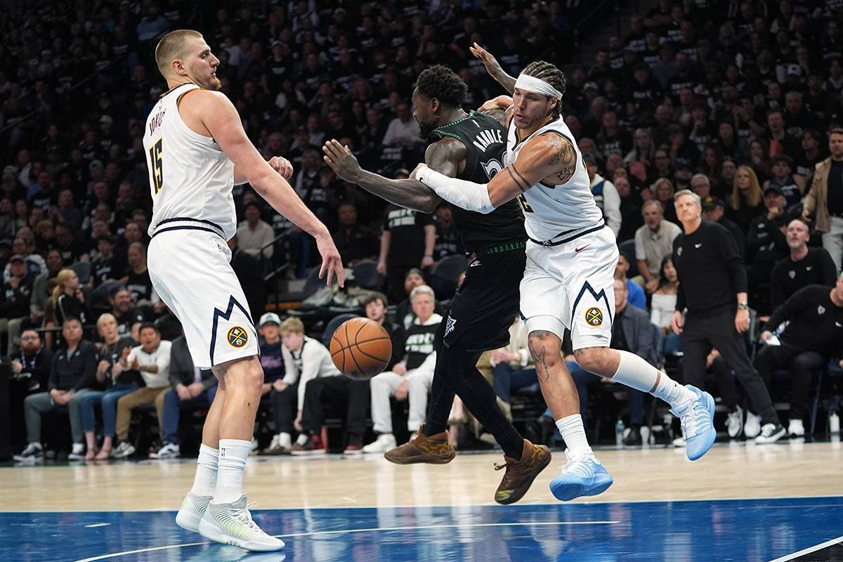 Nikola Jokić (8).jpg