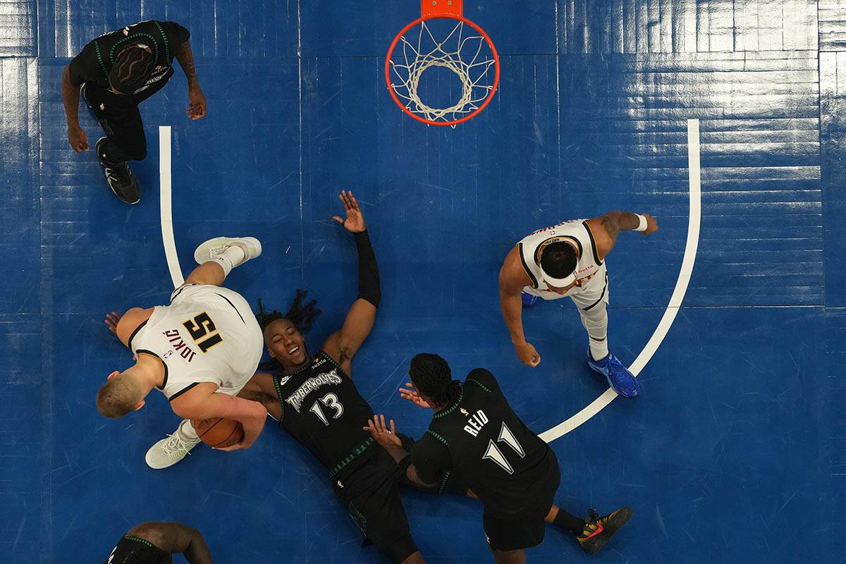 Nikola Jokić (10).jpg