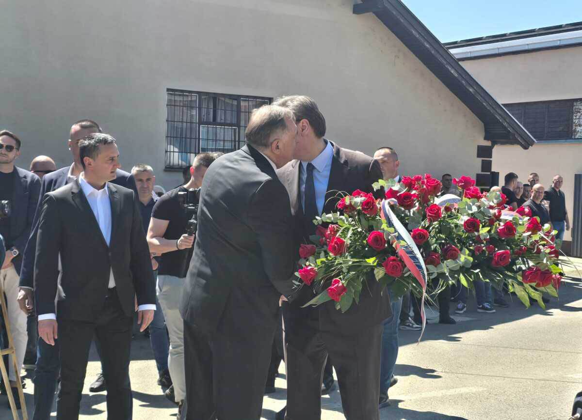 Sahrana majke Milorada Dodika  (8).jpg