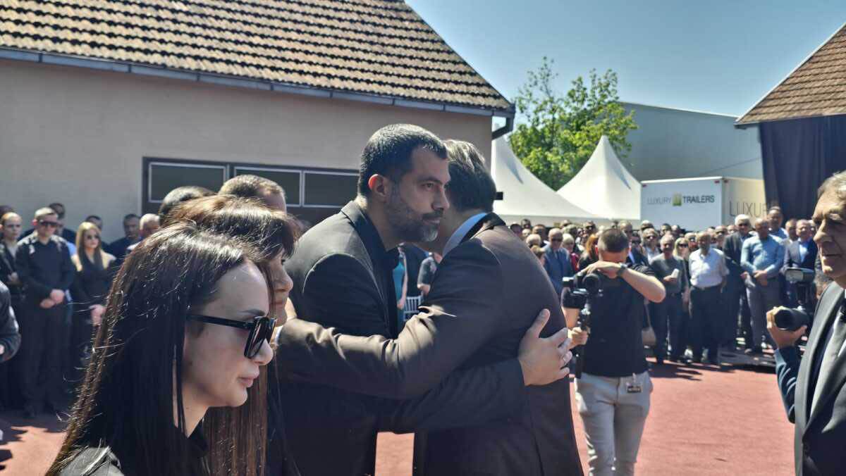 Sahrana majke Milorada Dodika  (6).jpg